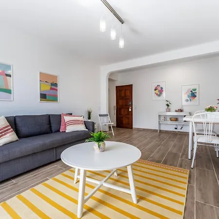 Apartment Luminous 2bdr Flat W/balcony By Lovelystay *